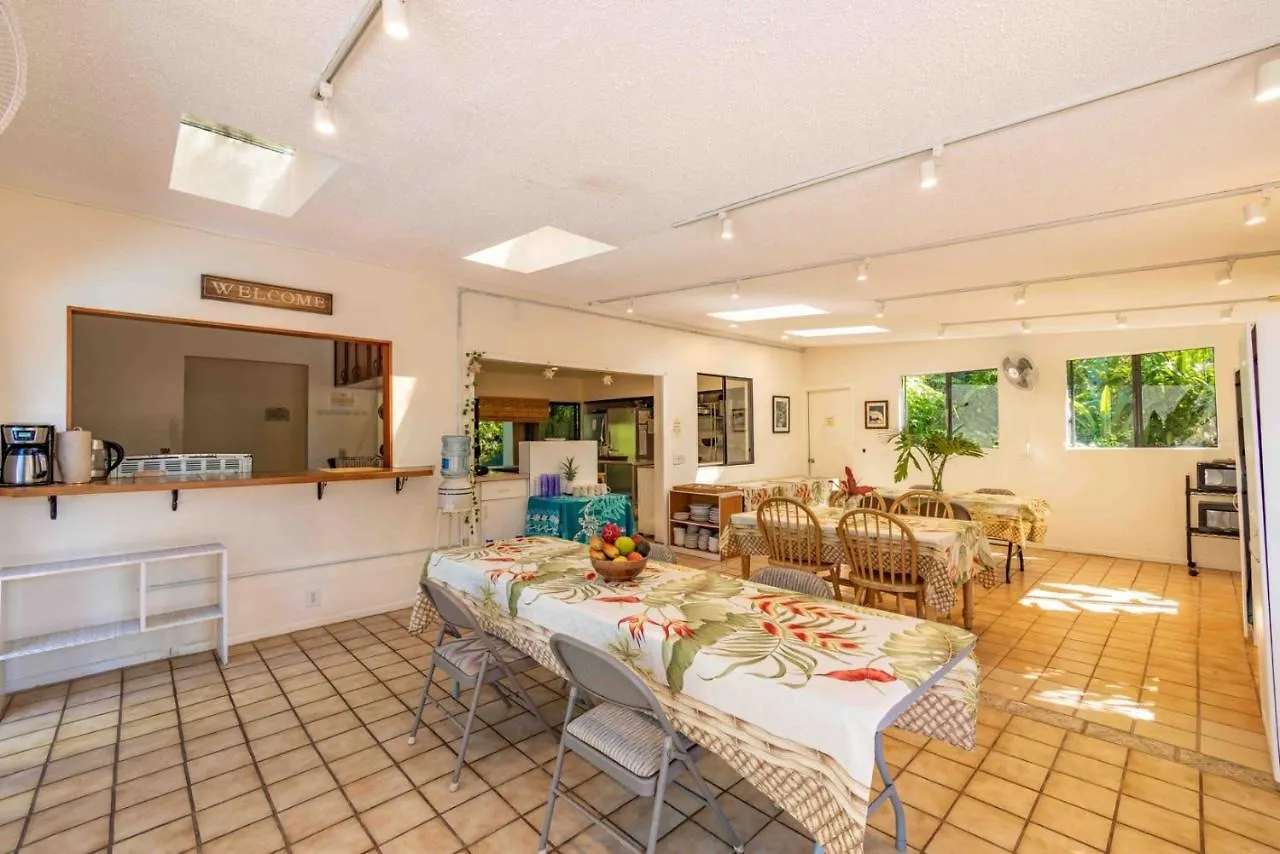Plumeria Room On A Lush Farm On Maui'S North Shore Huelo