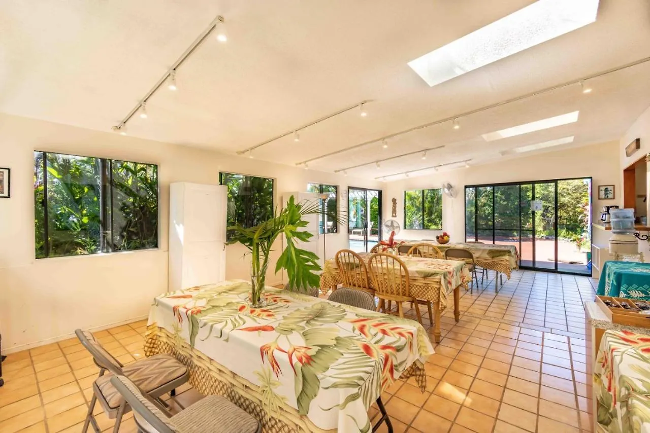Farm stay Plumeria Room On A Lush Farm On Maui'S North Shore Huelo