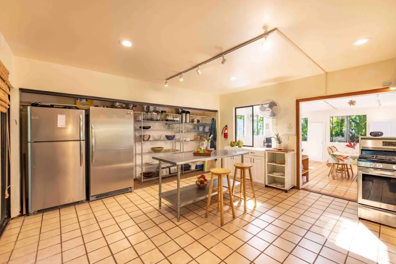 Plumeria Room On A Lush Farm On Maui'S North Shore Huelo Farm stay